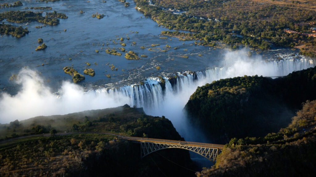 Victoria Falls Safaris